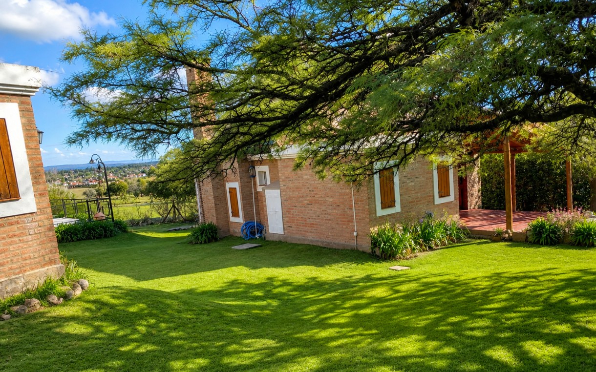 Complejo de Cabañas – 4 Horizontes — Villa General Belgrano